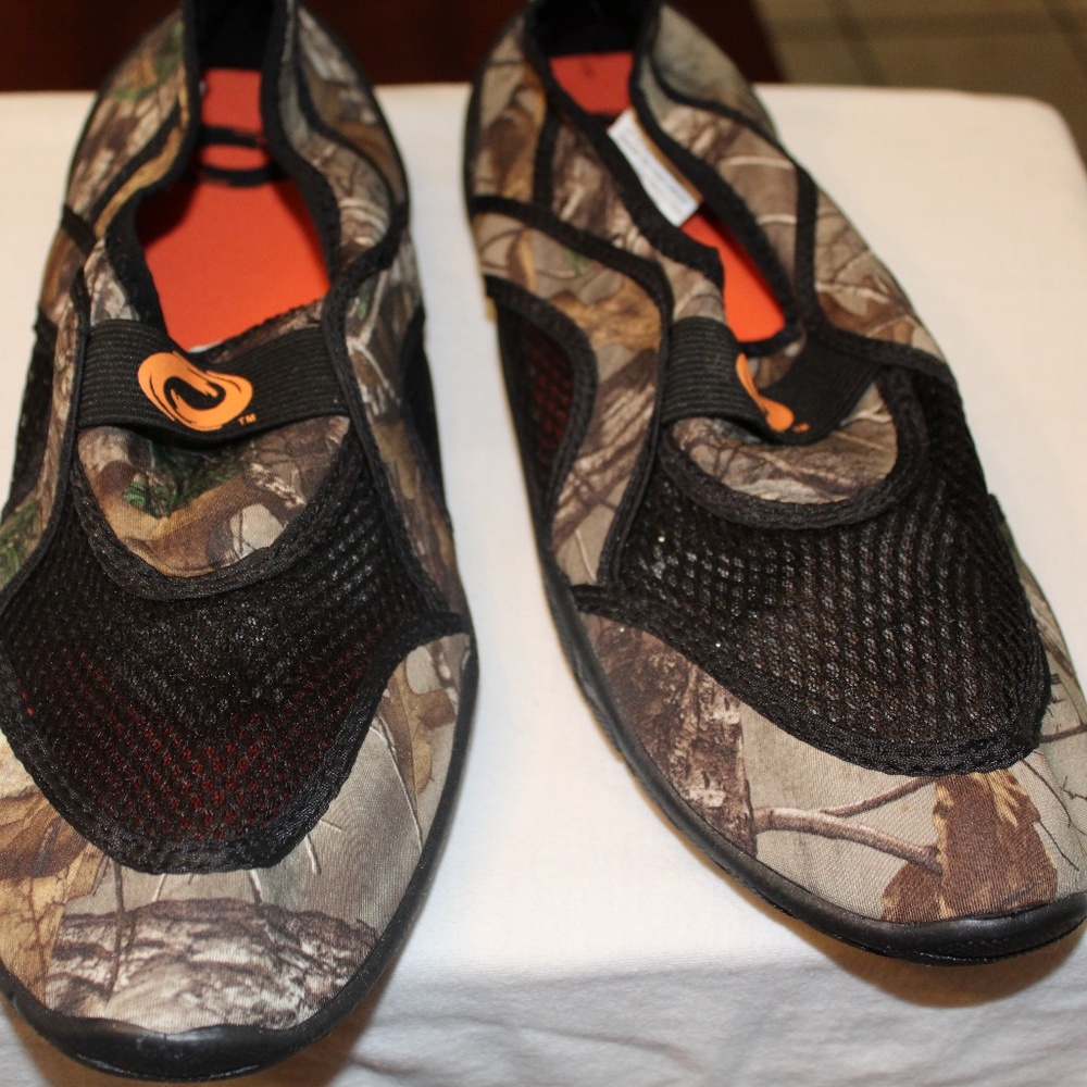 O'Rageous Realtree Aqua Socks Water Shoes - NWOT